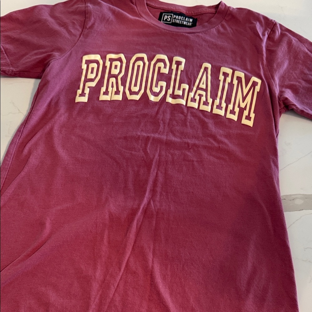 Statement Tee in Pink